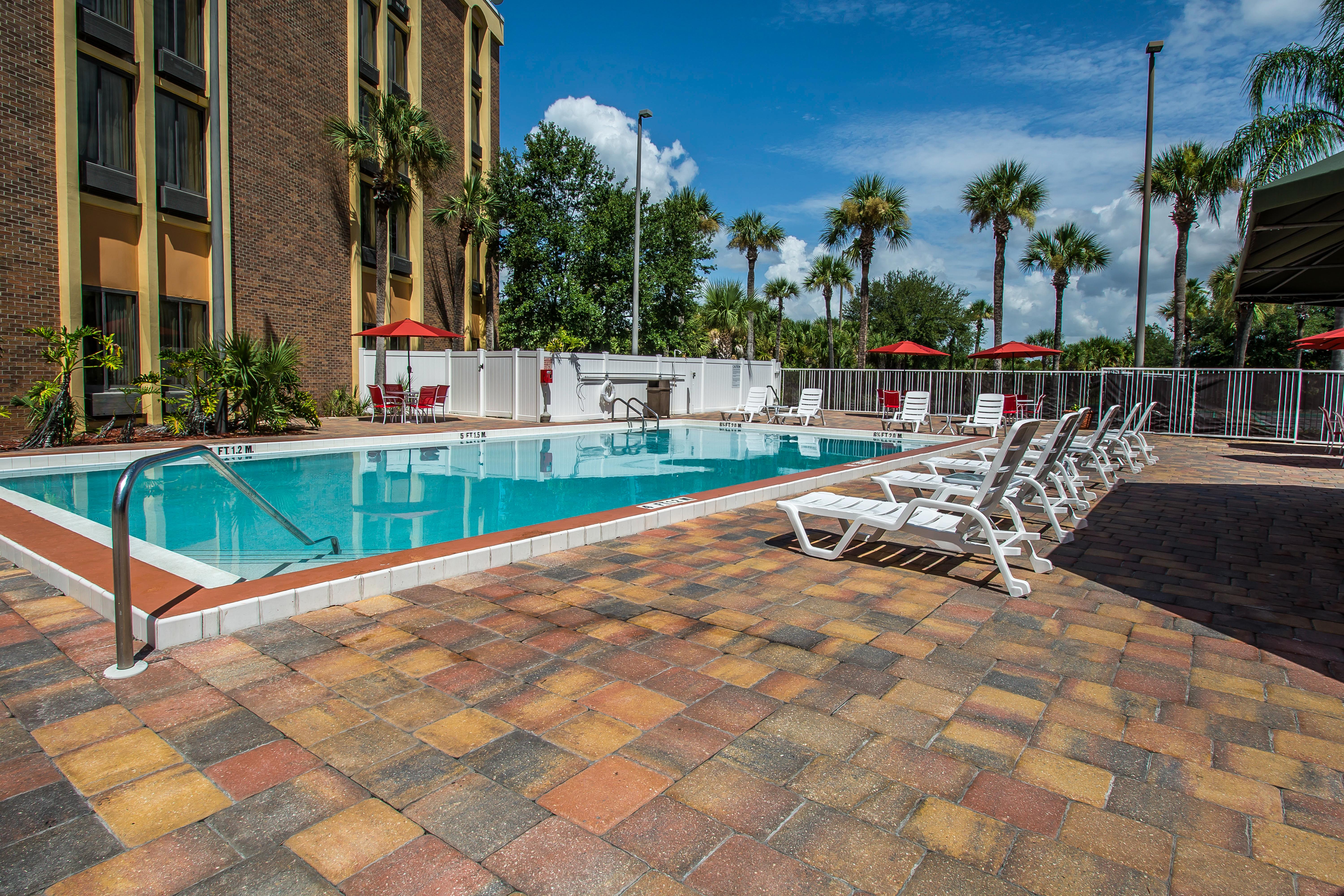 Comfort Inn & Suites Kissimmee By The Parks Four Corners Екстериор снимка