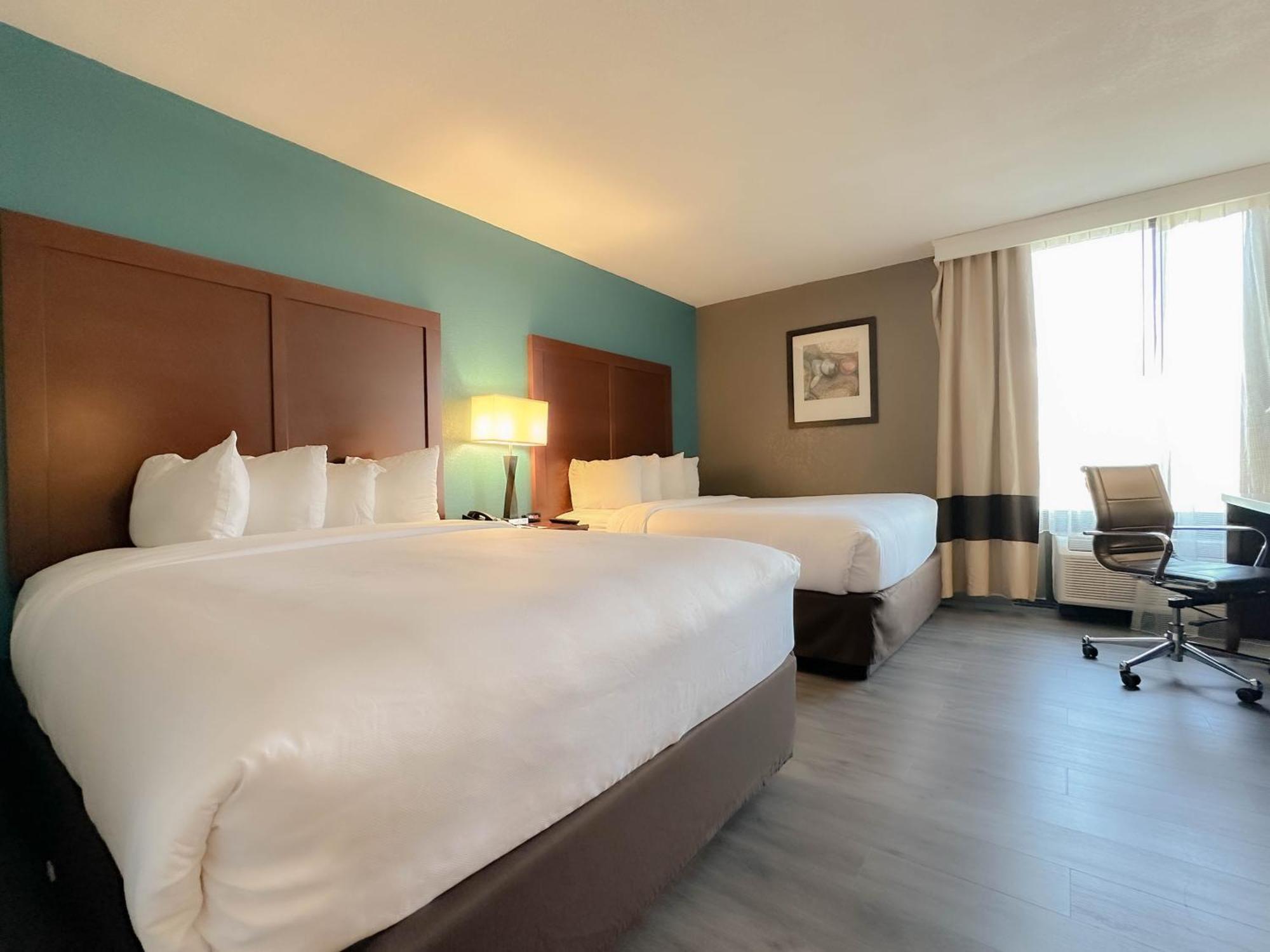 Comfort Inn & Suites Kissimmee By The Parks Four Corners Екстериор снимка