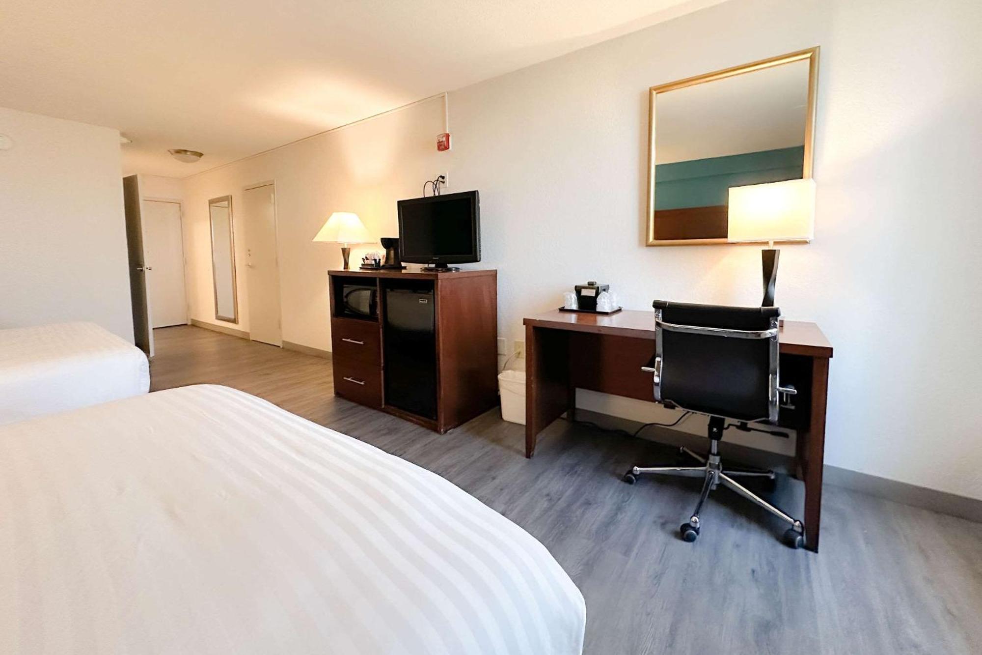 Comfort Inn & Suites Kissimmee By The Parks Four Corners Екстериор снимка