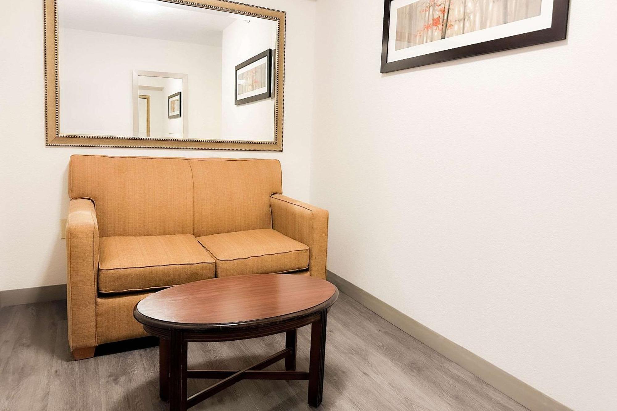 Comfort Inn & Suites Kissimmee By The Parks Four Corners Екстериор снимка