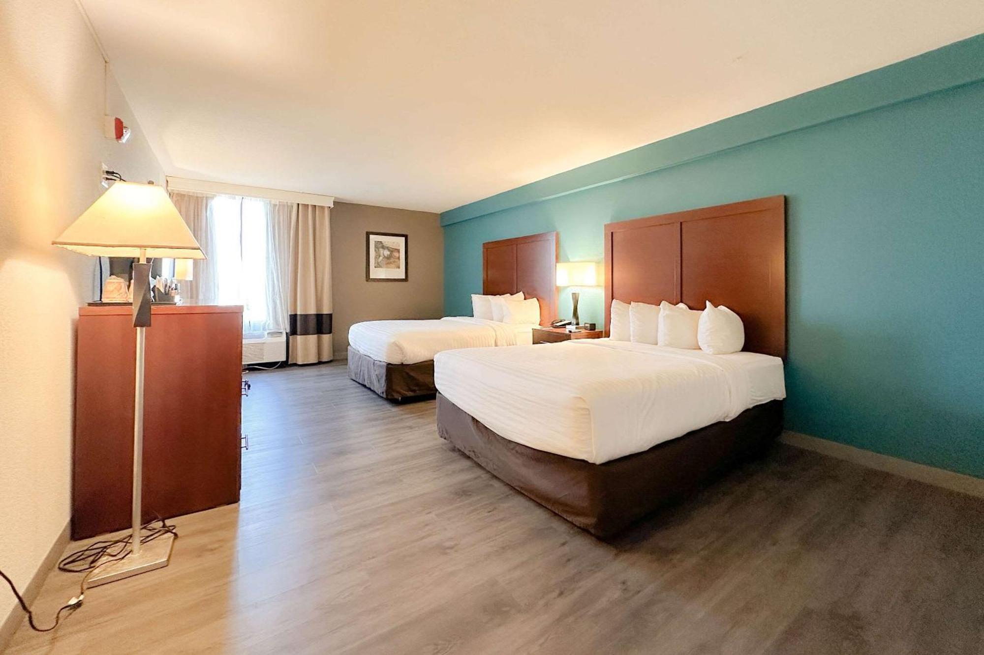 Comfort Inn & Suites Kissimmee By The Parks Four Corners Екстериор снимка