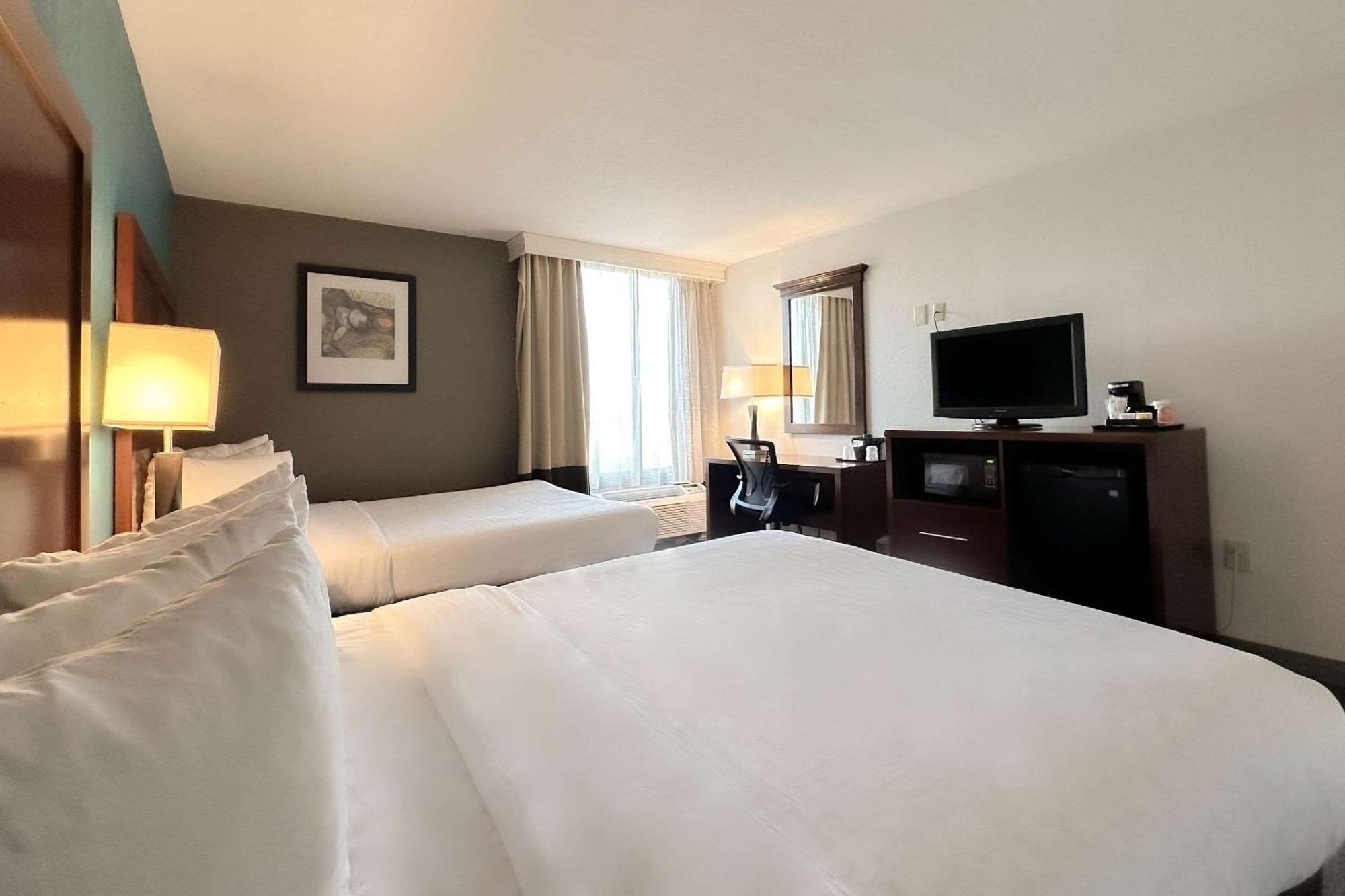 Comfort Inn & Suites Kissimmee By The Parks Four Corners Екстериор снимка